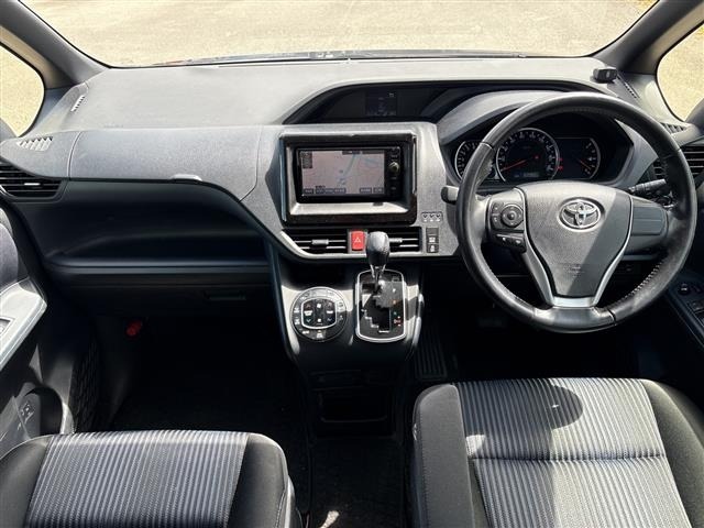 Toyota NOAH 2015 7467679-15