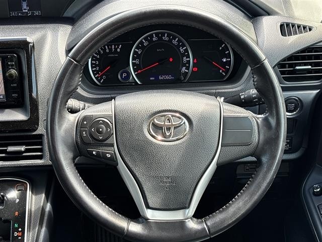 Toyota NOAH 2015 7467679-18