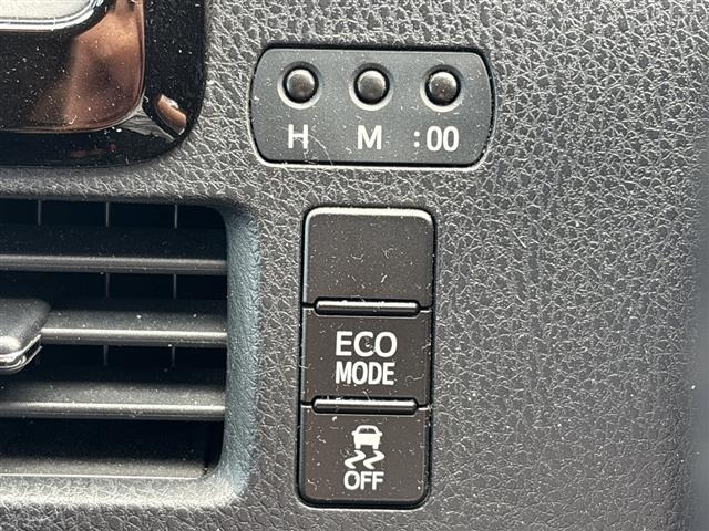 Toyota NOAH 2015 7467679-21