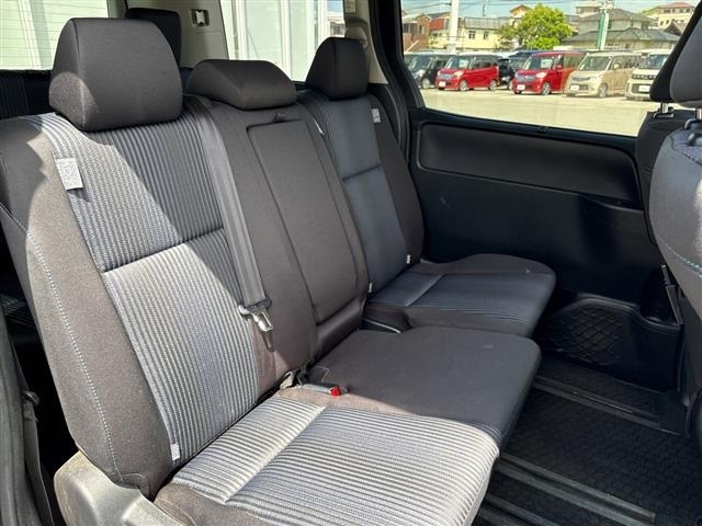 Toyota NOAH 2015 7467679-4