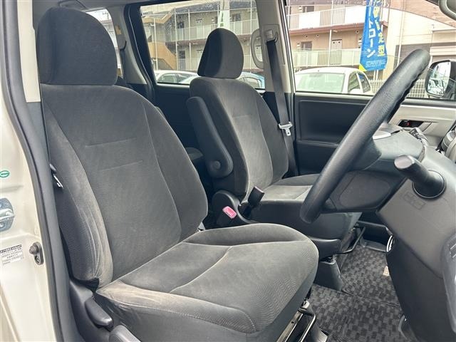 Toyota NOAH 2013 7467686-12