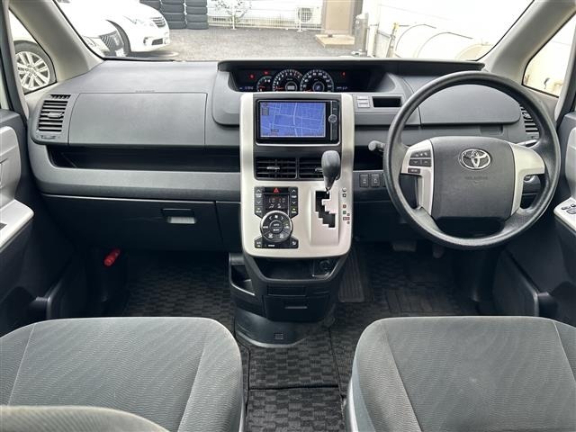 Toyota NOAH 2013 7467686-14