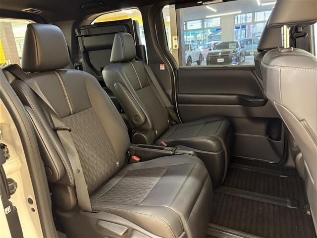 Toyota NOAH 2024 7467723-12