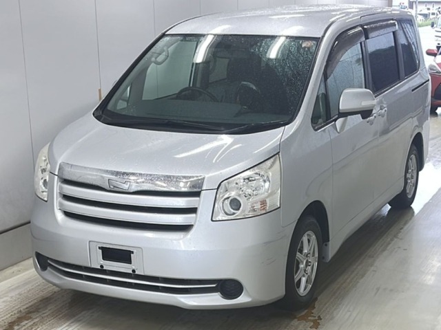 Toyota NOAH 2009 7467771-0
