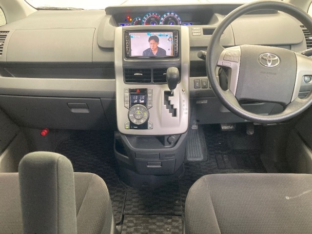 Toyota NOAH 2009 7467771-4