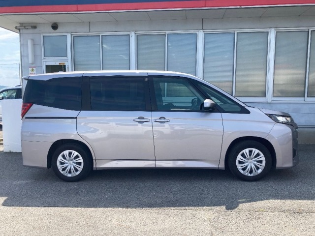 Toyota NOAH 2023 7467775-3