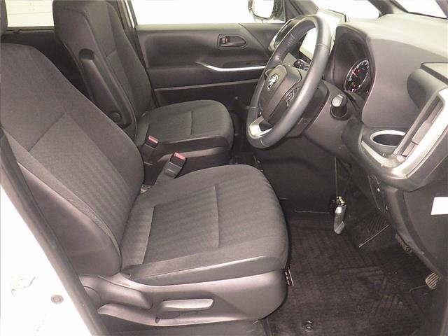 Toyota NOAH 2022 7467882-5