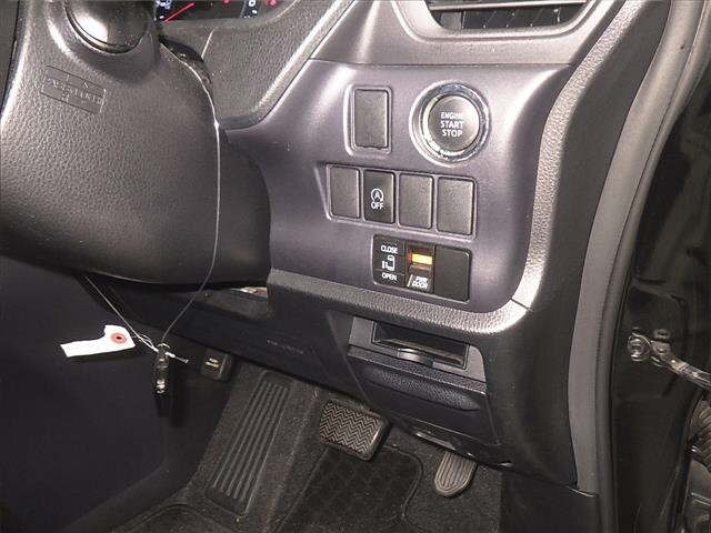 Toyota NOAH 2015 7467896-8