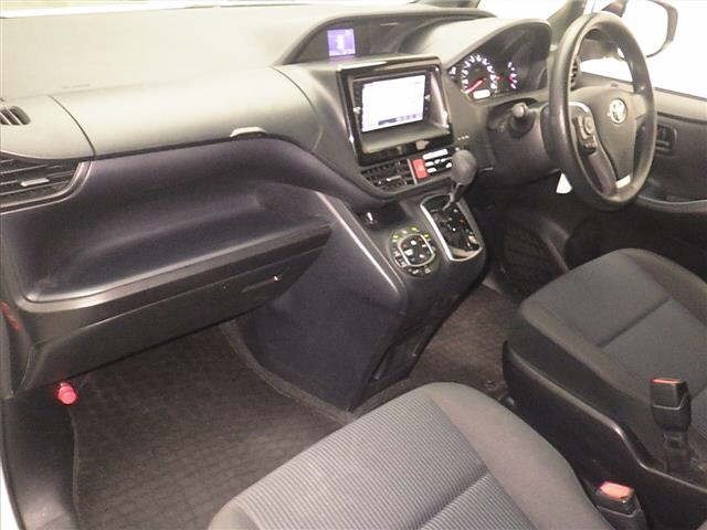 Toyota NOAH 2015 7467940-4