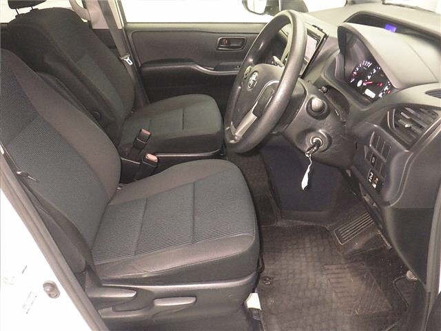Toyota NOAH 2015 7467940-5
