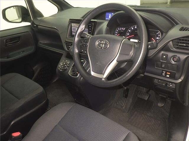 Toyota NOAH 2014 7467941-3