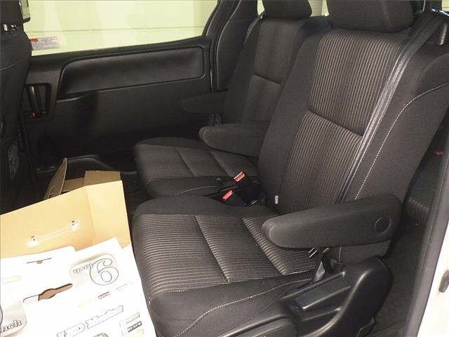 Toyota NOAH 2017 7467951-7