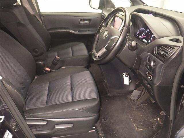 Toyota NOAH 2015 7467952-5