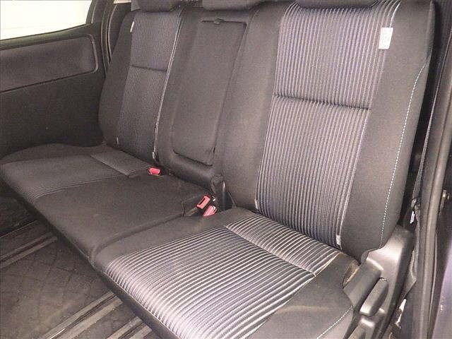 Toyota NOAH 2015 7467952-7