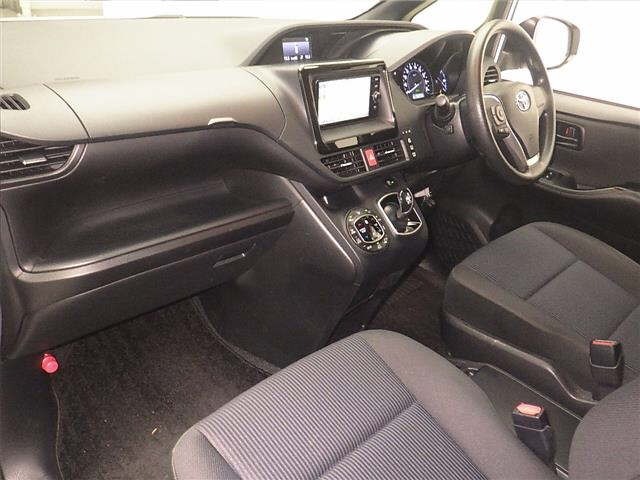 Toyota NOAH 2017 7468022-4