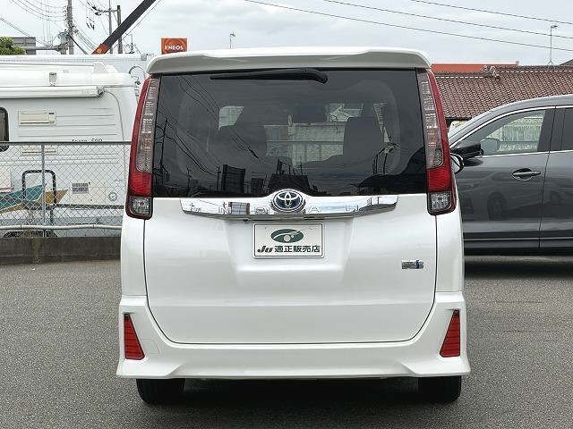 Toyota NOAH 2016 7468059-16