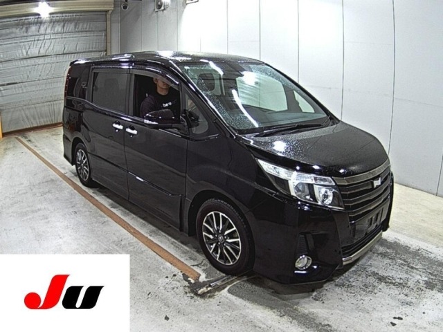 Toyota NOAH 2017 7468094-0