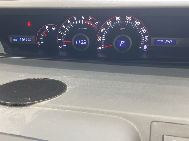 Toyota NOAH 2007 7468097-14