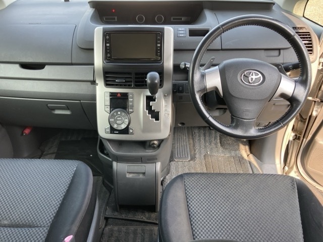 Toyota NOAH 2007 7468097-4