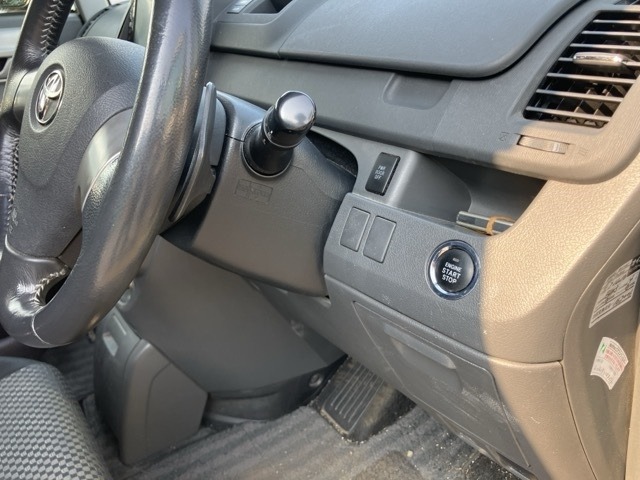 Toyota NOAH 2007 7468097-6