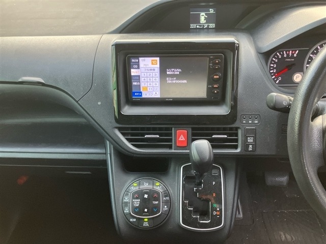Toyota NOAH 2017 7468176-4
