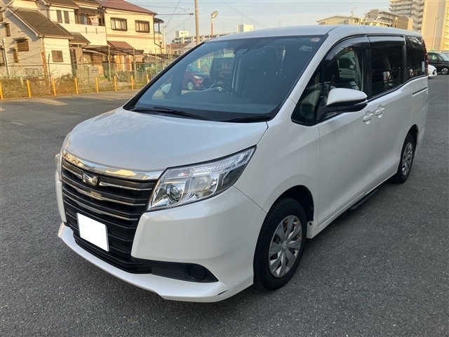 Toyota NOAH 2017 7468179-10