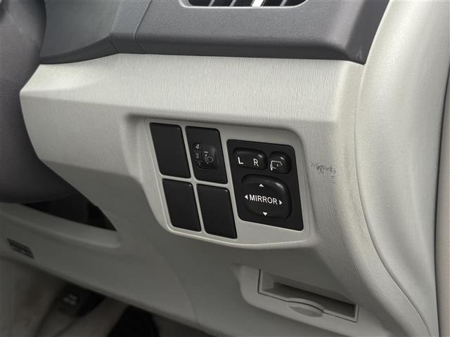 Toyota PRIUS 2010 7481905-1