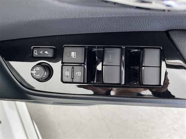 Toyota PRIUS 2021 7481906-6