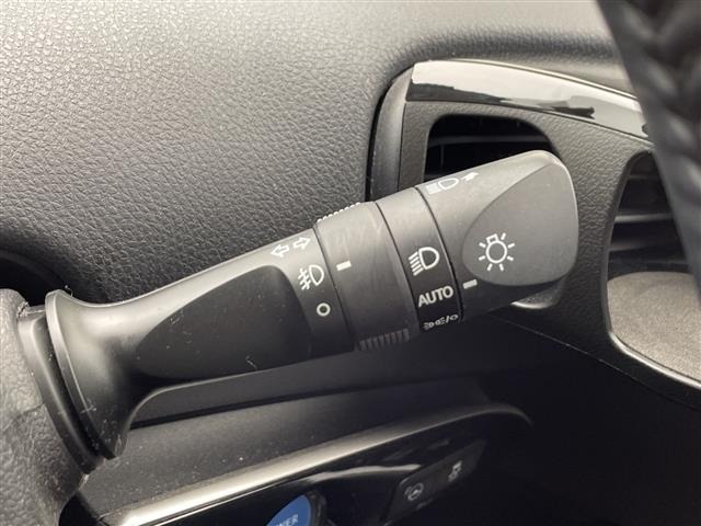 Toyota PRIUS 2021 7481906-9