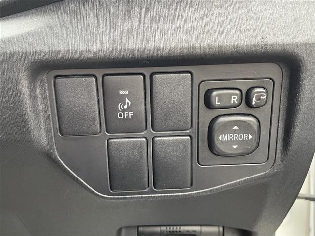 Toyota PRIUS 2014 7481914-11