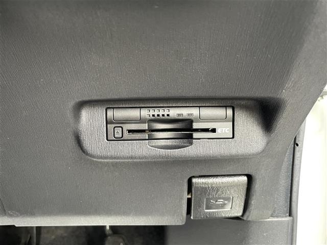 Toyota PRIUS 2014 7481914-12