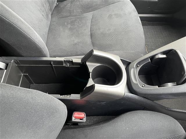 Toyota PRIUS 2014 7481914-8
