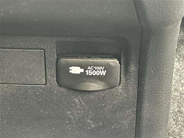 Toyota PRIUS 2025 7481917-22