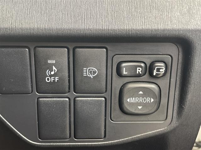 Toyota PRIUS 2015 7481922-20
