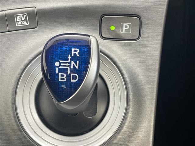 Toyota PRIUS 2015 7481922-6