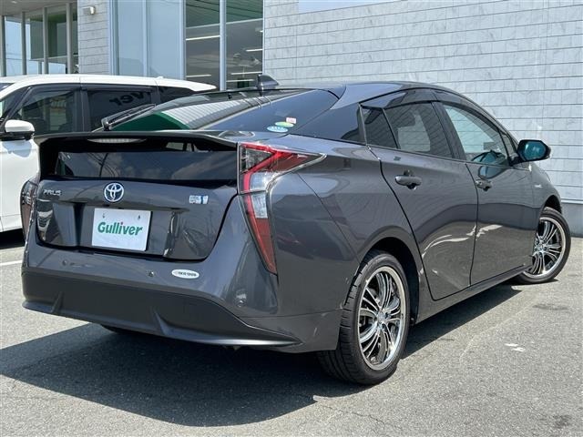 Toyota PRIUS 2016 7481929-1