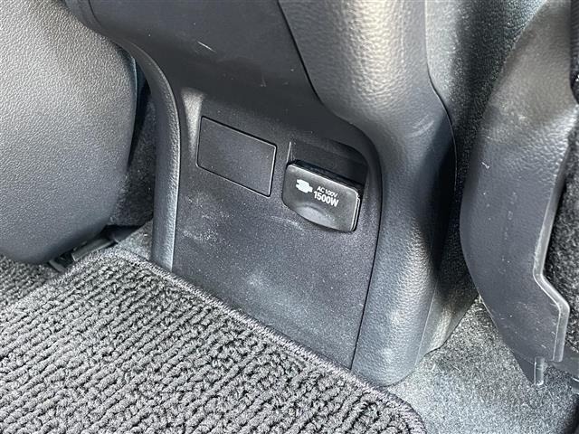 Toyota PRIUS 2023 7481930-12