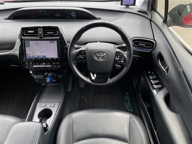 Toyota PRIUS 2019 7481932-4