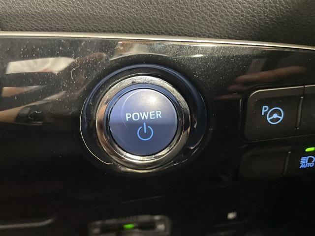 Toyota PRIUS 2018 7481934-11