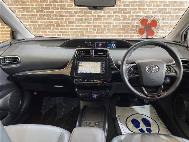 Toyota PRIUS 2019 7481942-14