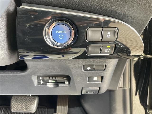 Toyota PRIUS 2019 7481942-9