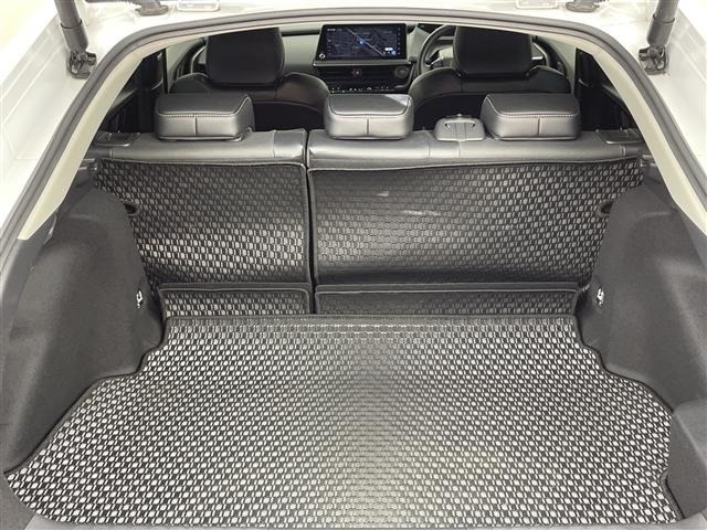 Toyota PRIUS 2023 7481950-8