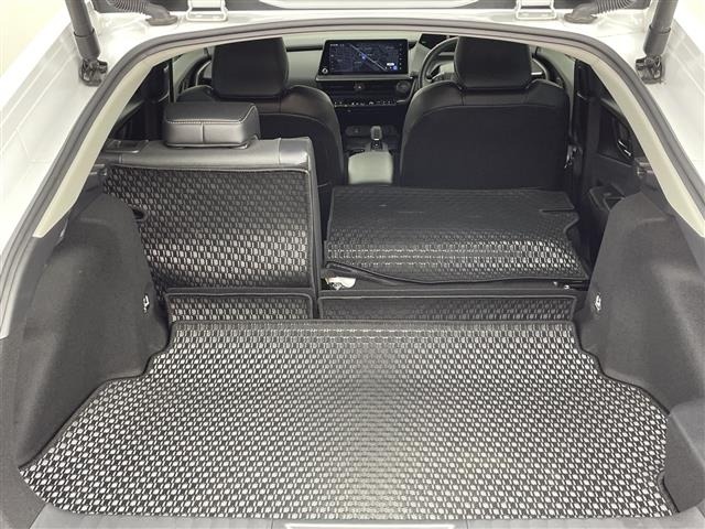 Toyota PRIUS 2023 7481950-9