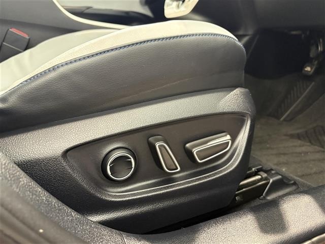 Toyota PRIUS 2016 7481963-9