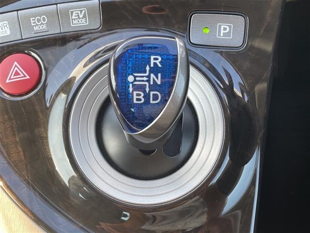 Toyota PRIUS 2013 7481974-1