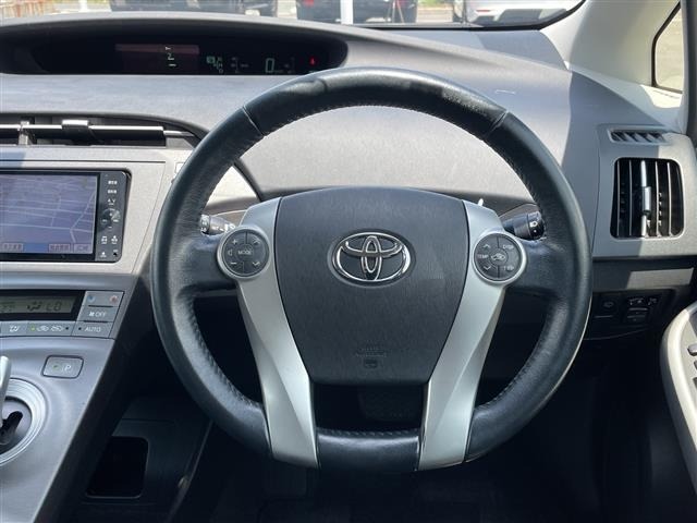Toyota PRIUS 2012 7481975-1