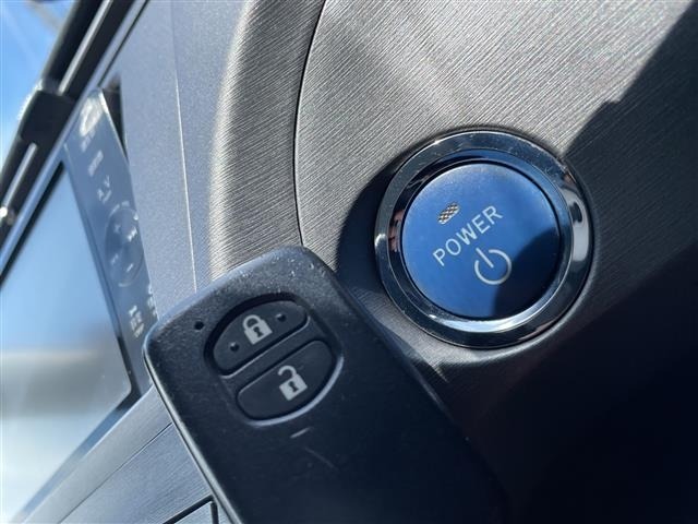 Toyota PRIUS 2012 7481975-9