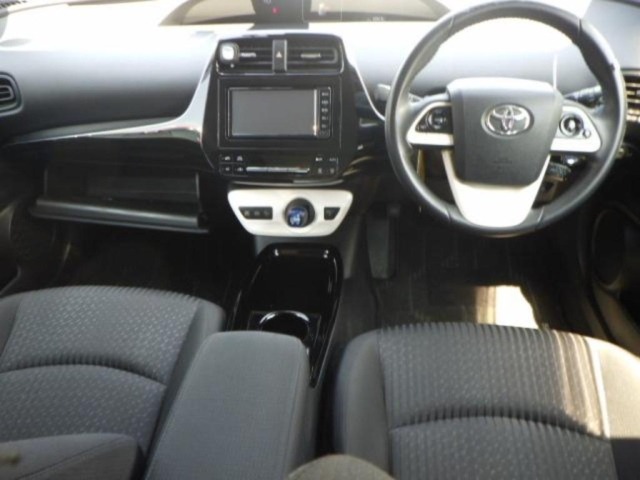 Toyota PRIUS 2018 7482077-3