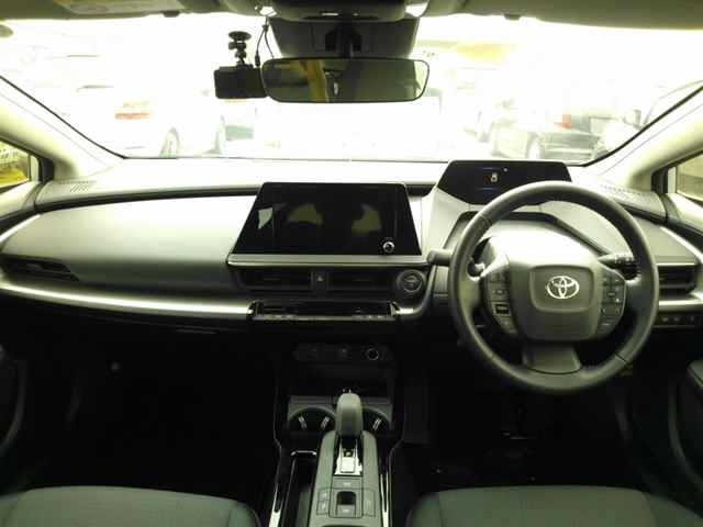 Toyota PRIUS 2023 7482086-8