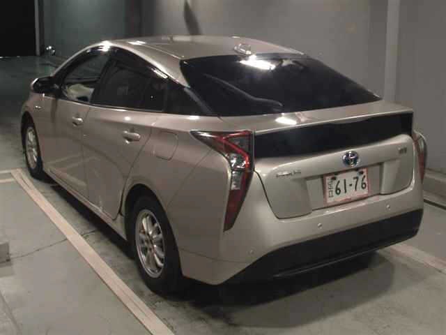 Toyota PRIUS 2016 7482088-1